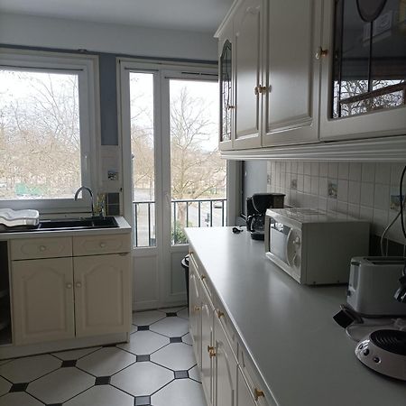 Joli Appartement Type 5 En Centre Ville Chateauroux Bagian luar foto