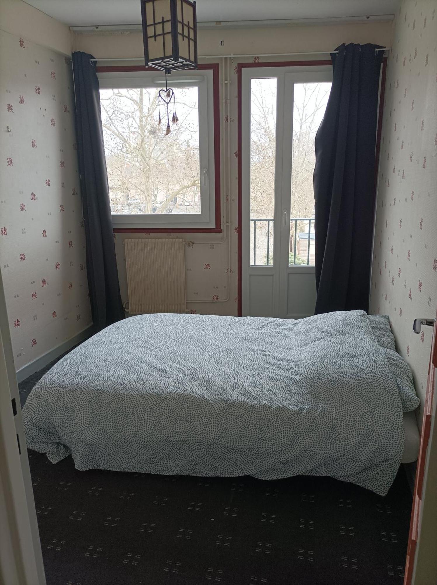 Joli Appartement Type 5 En Centre Ville Chateauroux Bagian luar foto